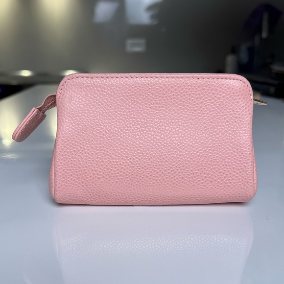 Rare Chanel Pink Caviar Cosmetic Pouch - Picture 2 of 7
